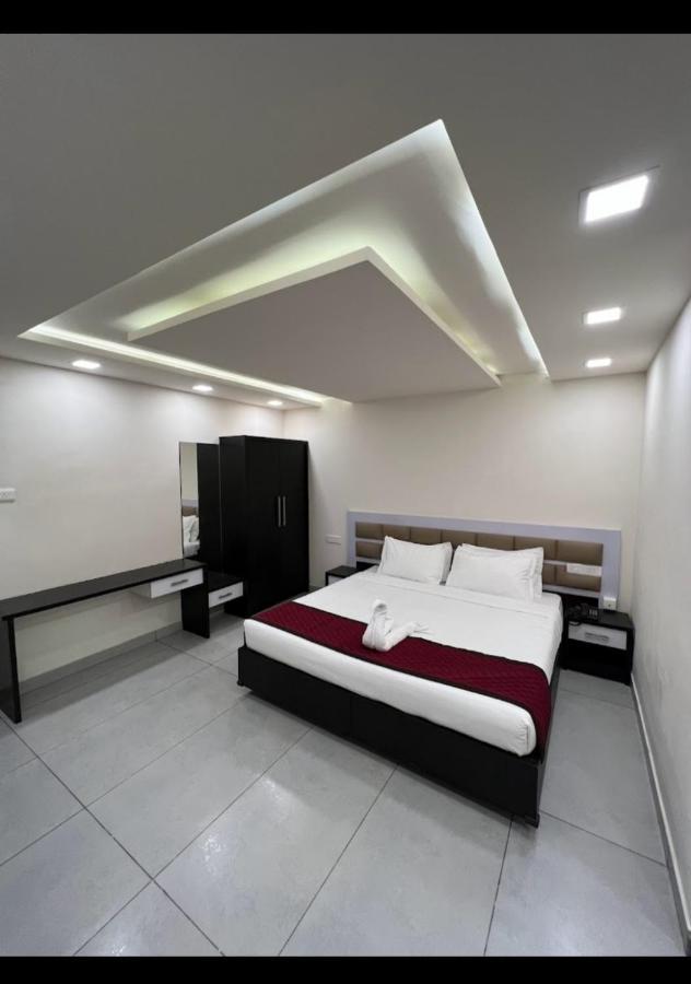 Clarks Inn Express ,Sirkazhi Esterno foto